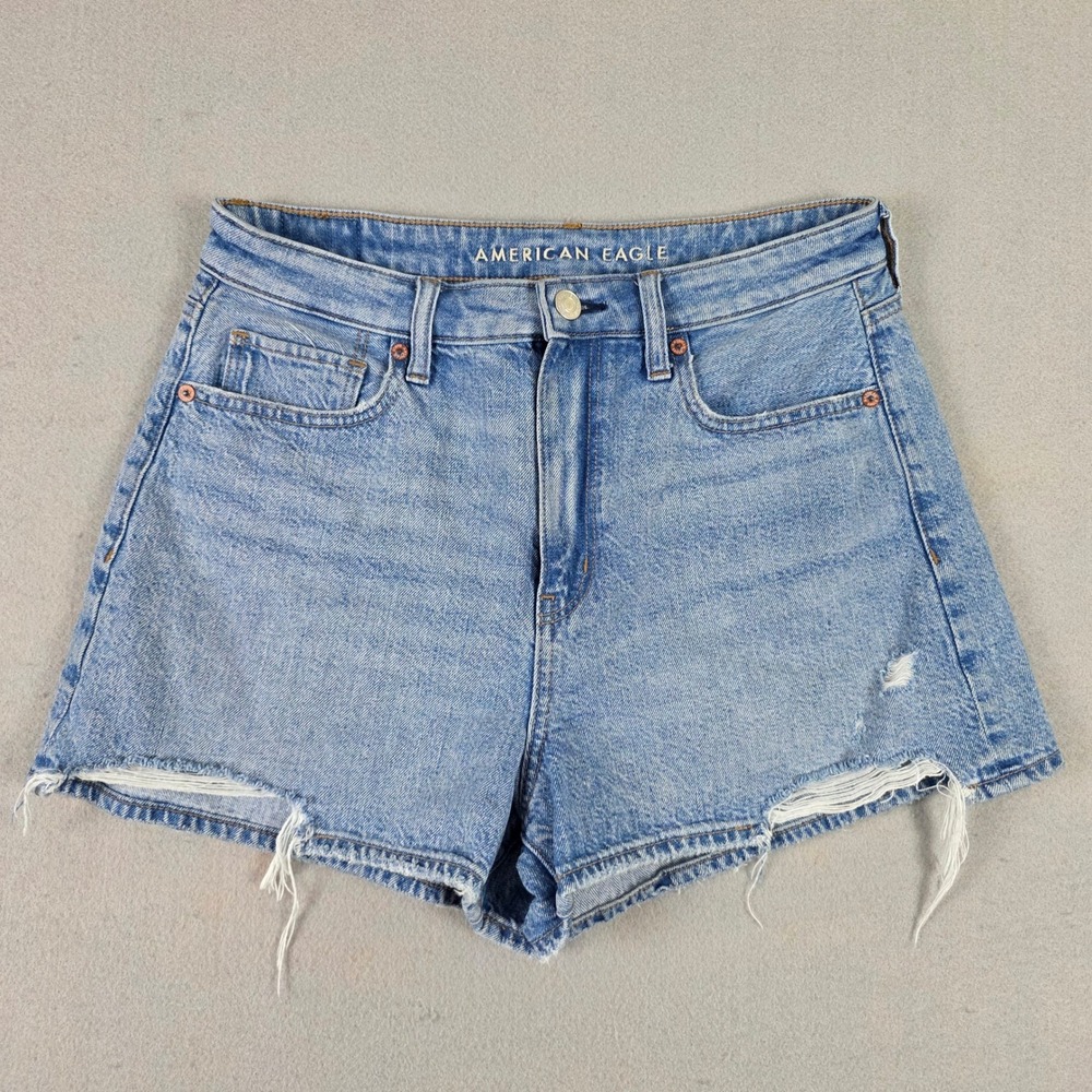 American Eagle Mom Short Light Wash Distressed High Waisted Denim Jean Shorts 8